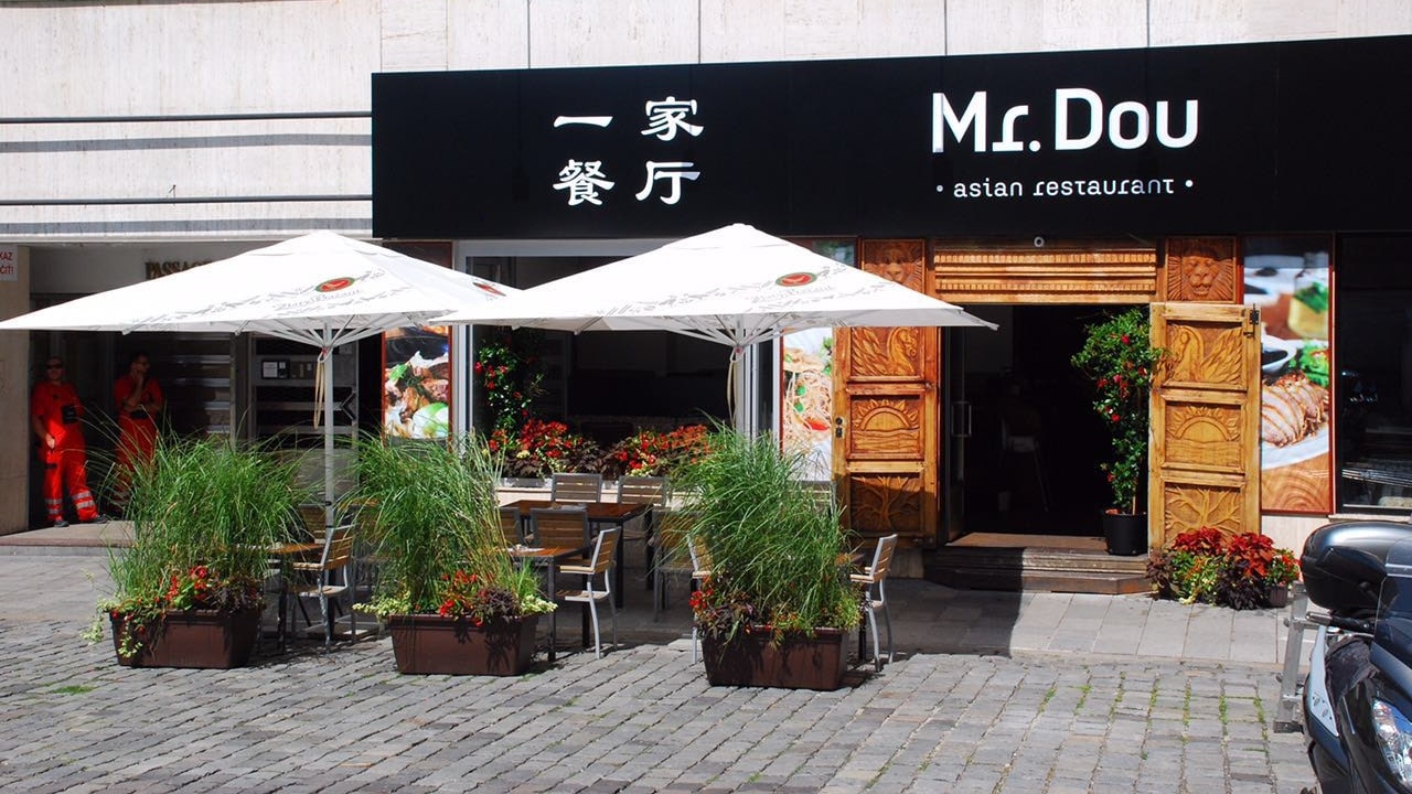 Mr. Dou Bratislava